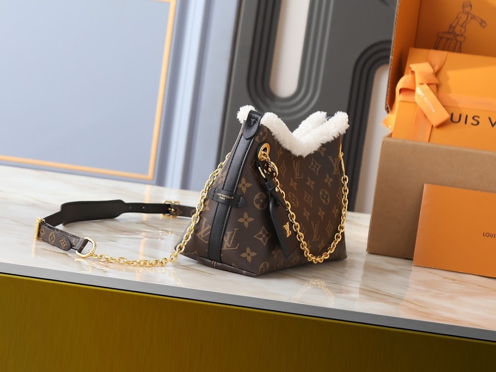 Dragons Bags ln Luxury Bag --77568