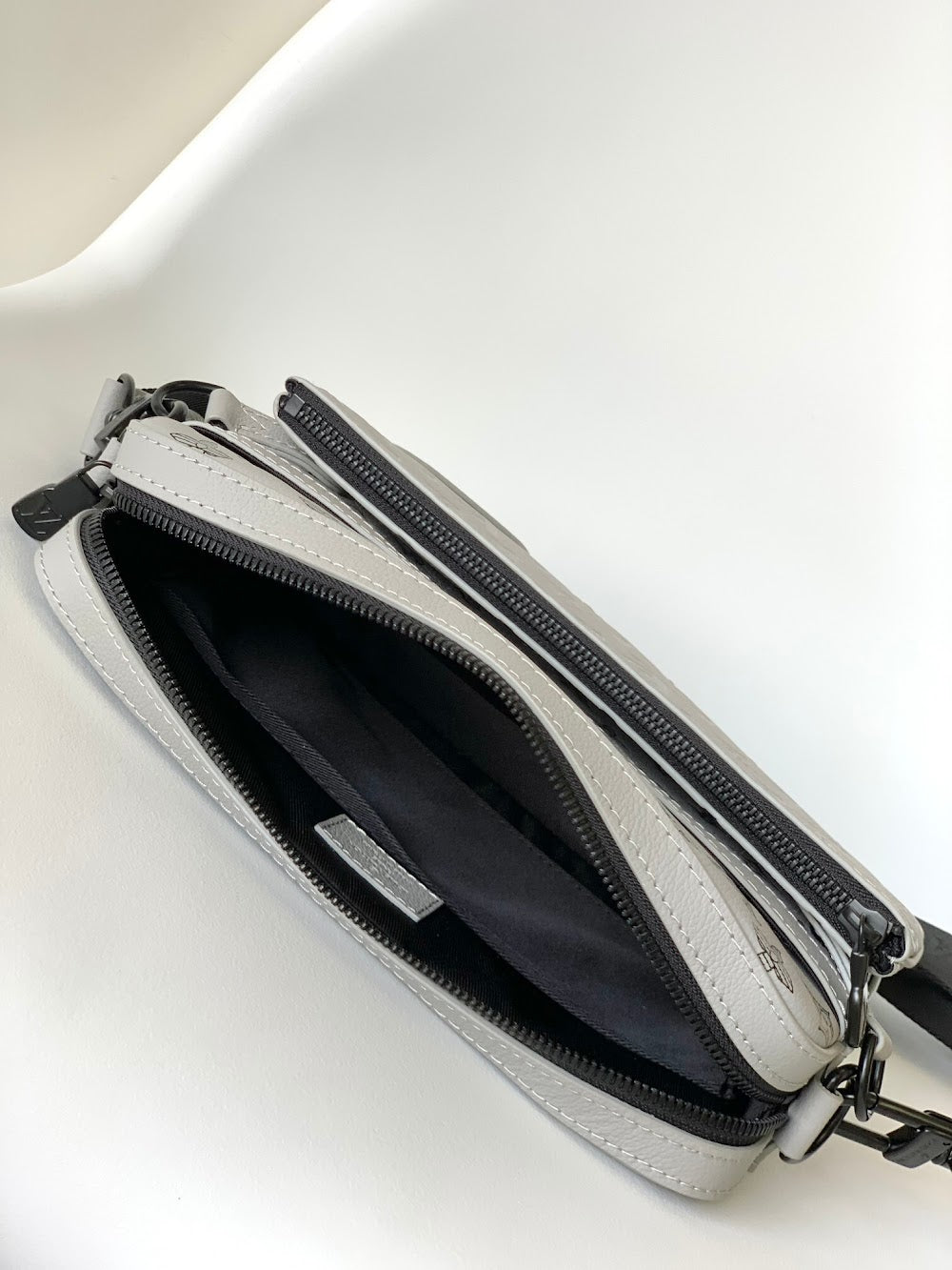 Dragons Bags ln Luxury Bag --70402