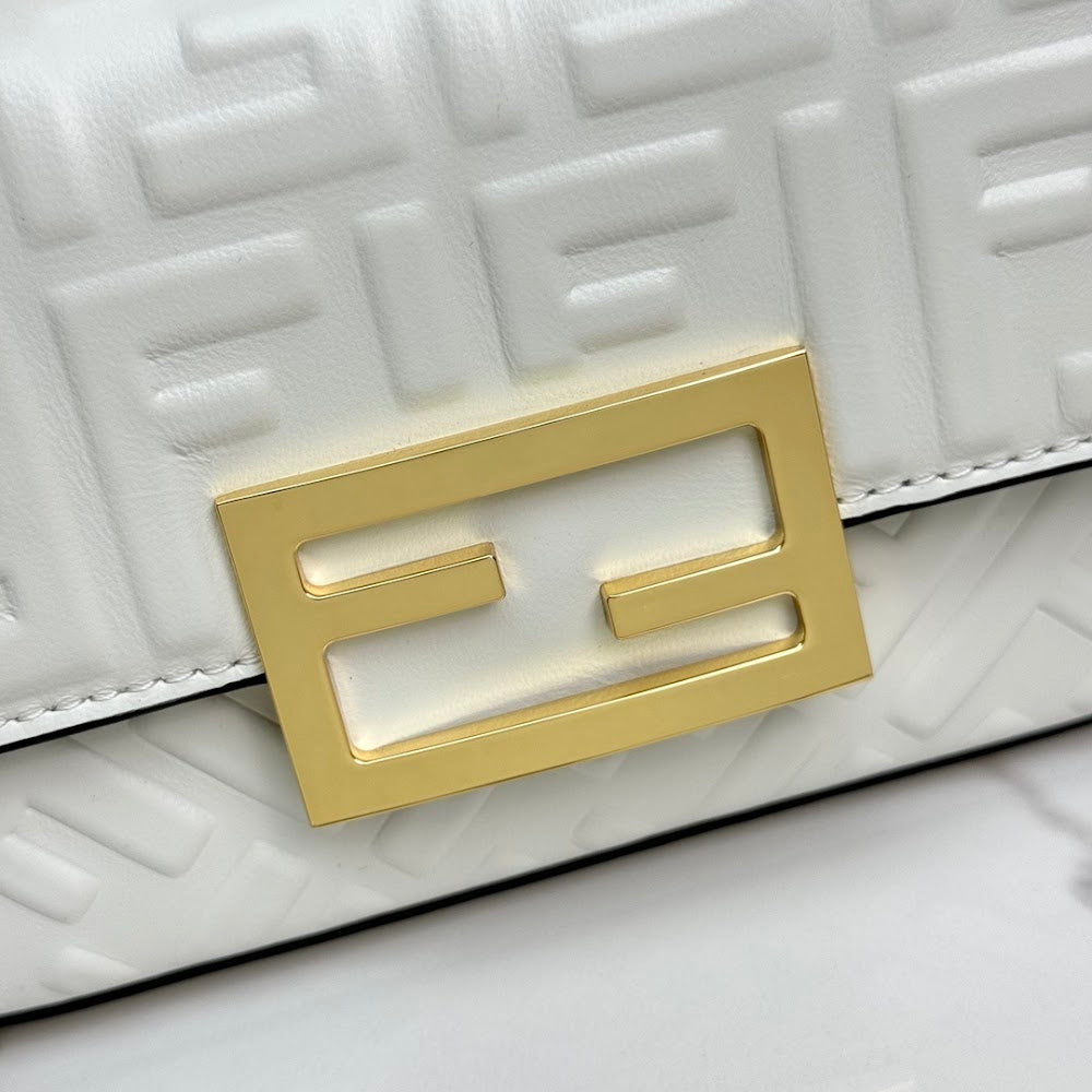 new-luxury-designer-bags-nm15784