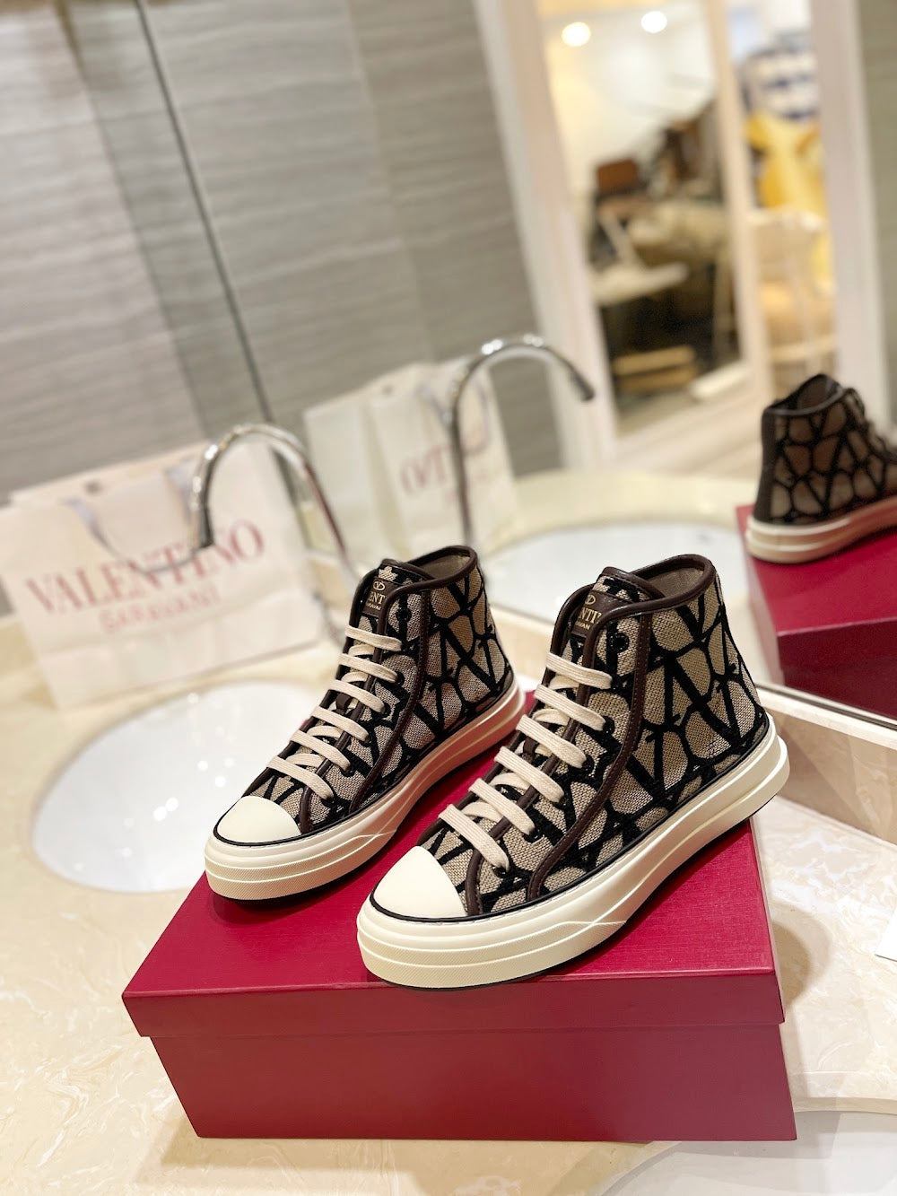 Dragons Bags Valentino Luxury Shoes --52648