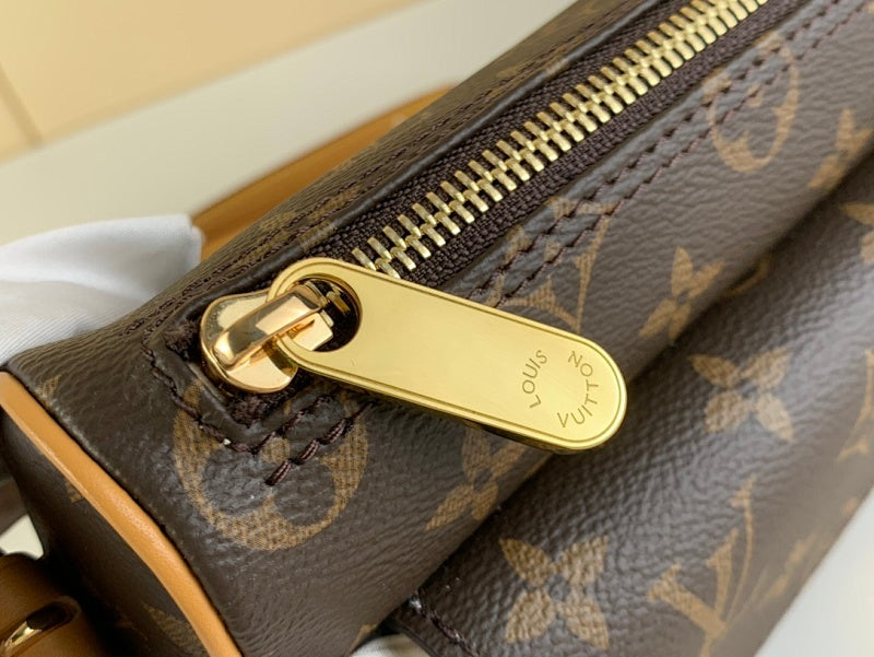 Dragons Bags ln Luxury Bag --61378