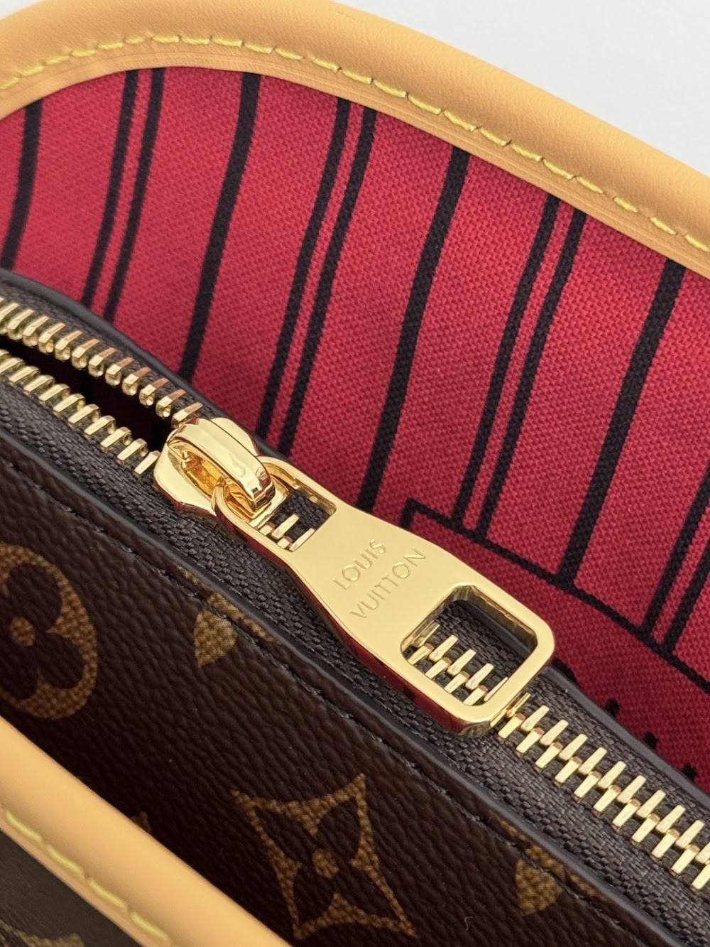 Dragons Bags ln Luxury Bag --96280