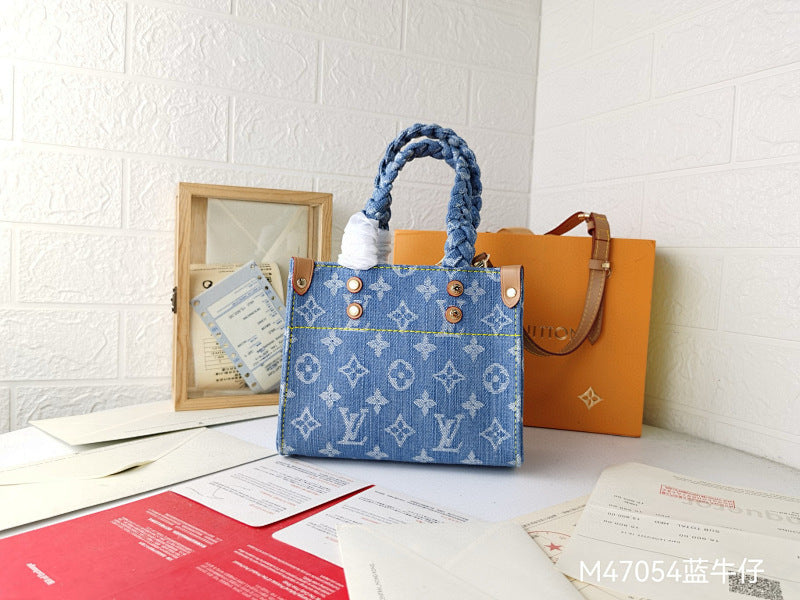 Dragons Bags ln Luxury Bag --81556