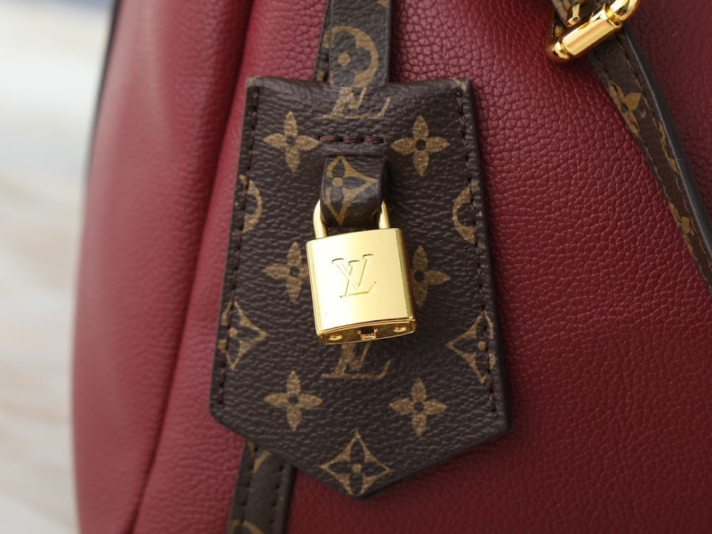 Dragons Bags ln Luxury Bag --77751