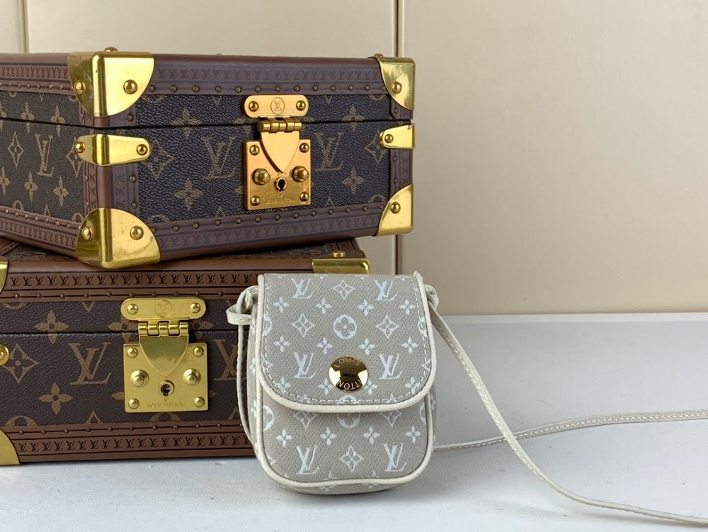 Dragons Bags ln Luxury Bag --68486