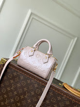 new-luxury-designer-bags-nm554