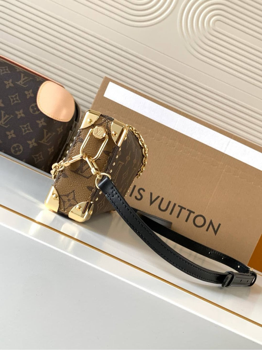 Dragons Bags ln Luxury Bag --81610