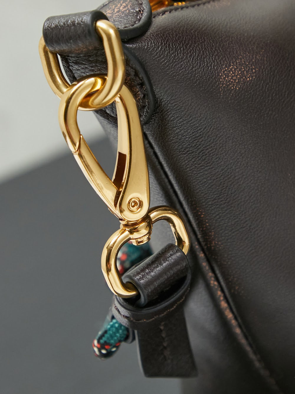Dragons Bags Miun Miun Luxury Bag --123210