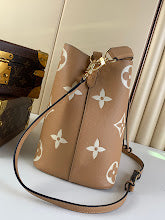 new-designer-premium-bags-nm5030