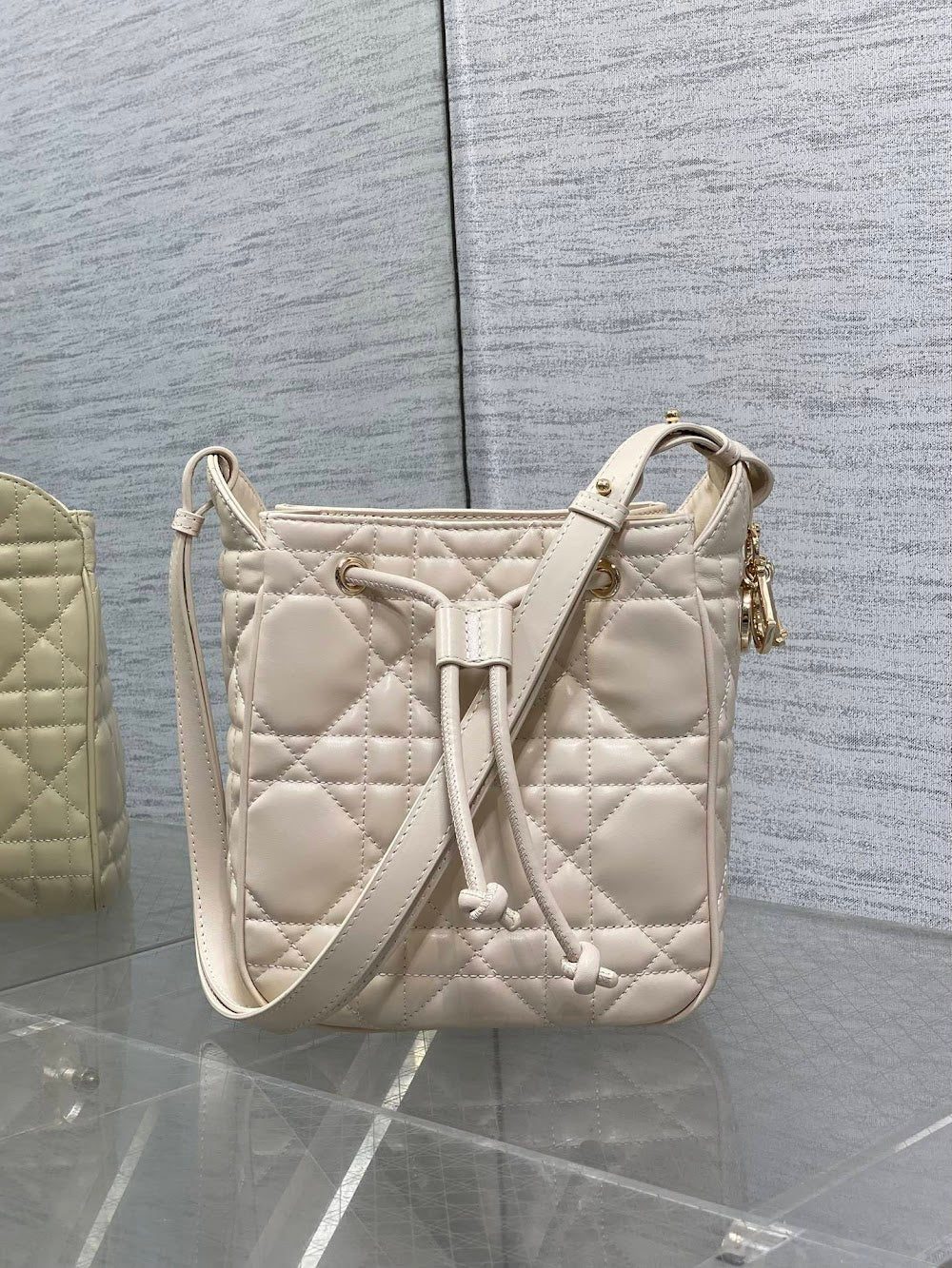 new-designer-premium-bags-nm16787