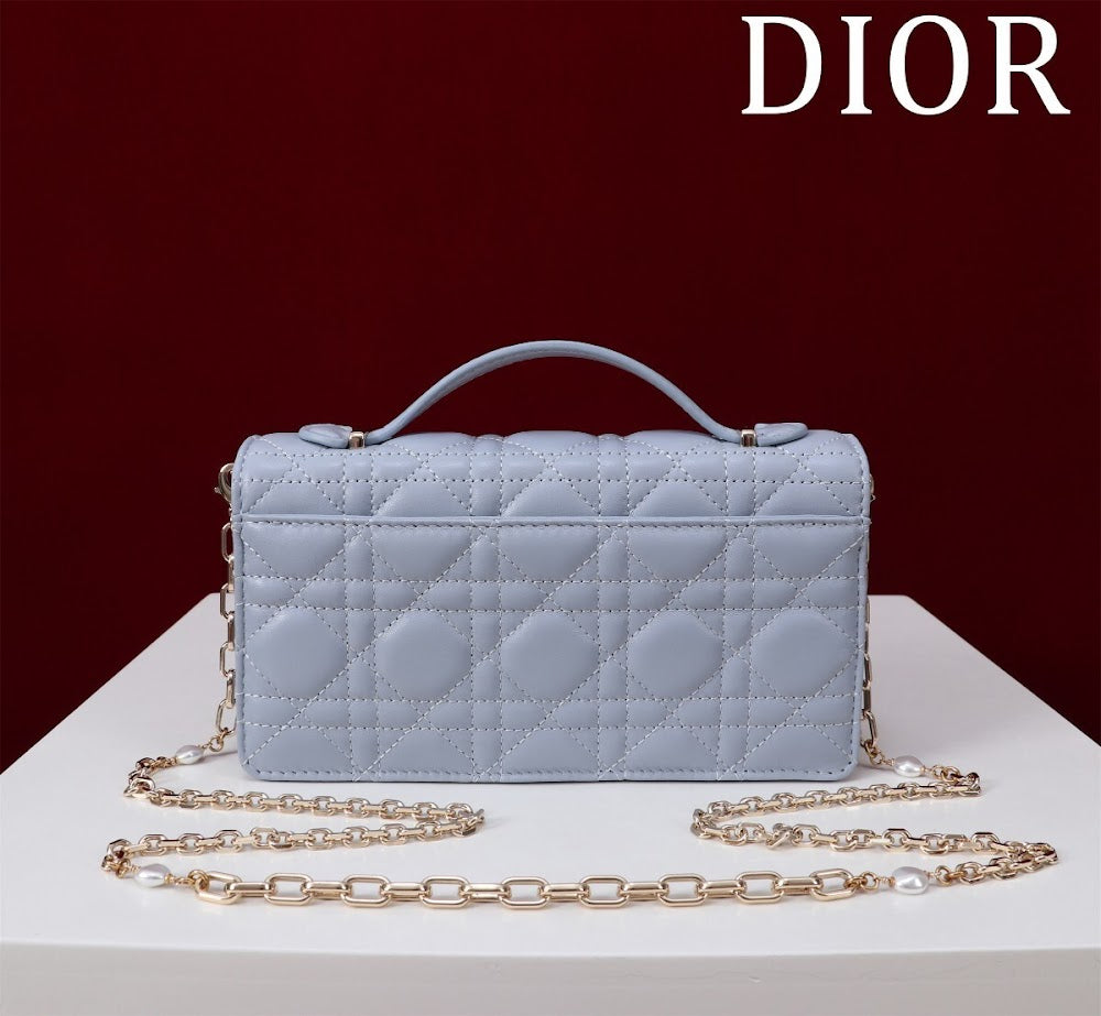 Dragons BagsDiorn Luxury Bag --116240
