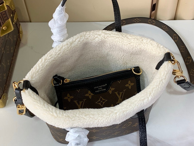 Dragons Bags ln Luxury Bag --69882