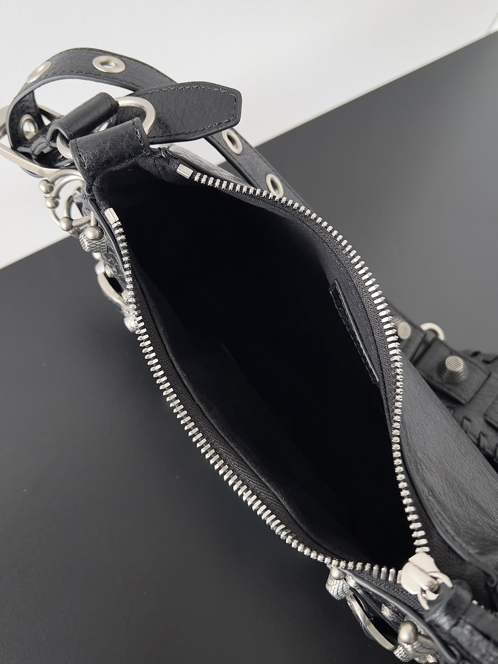 Dragons Bags Balenciaga Luxury Bag --111142