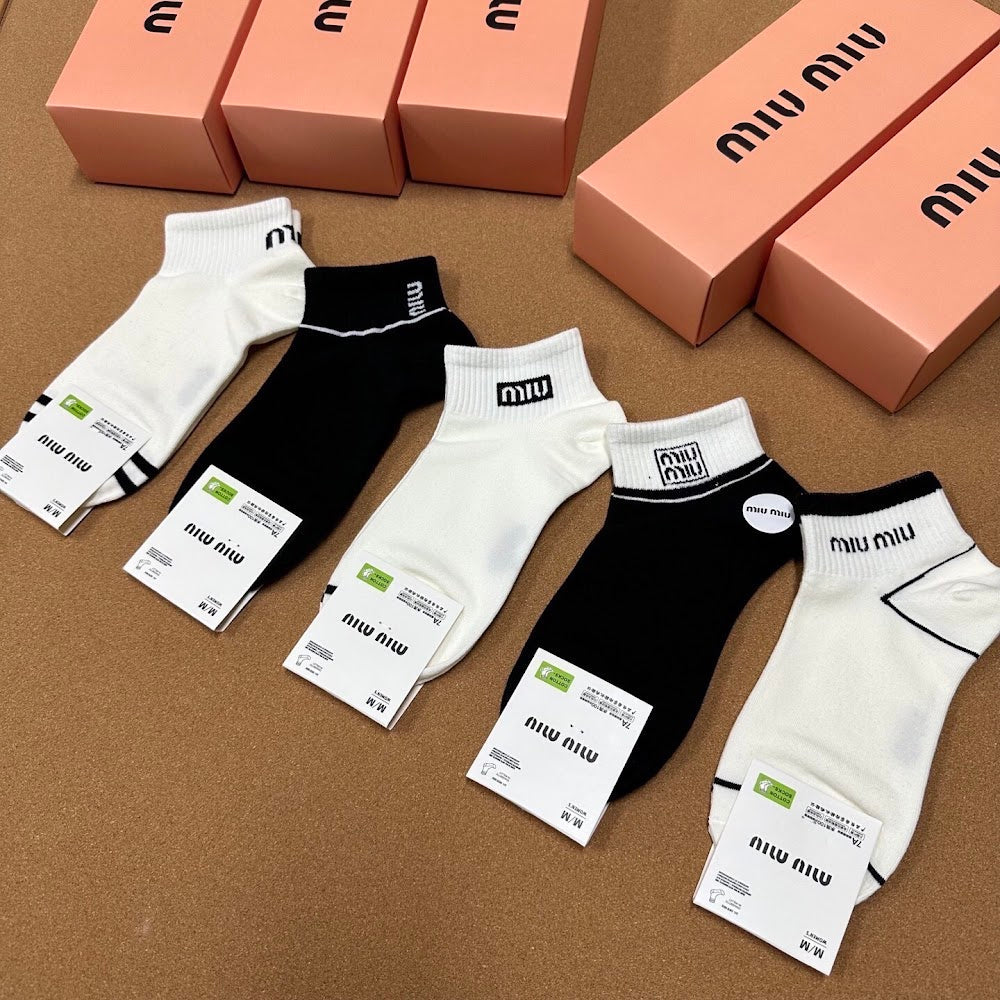 Dragons Bags Premium Luxury Socks --98448