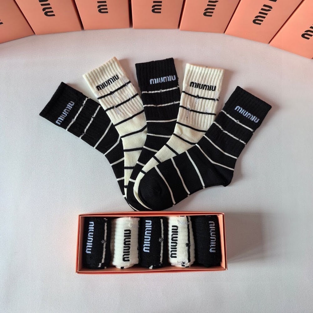 Dragons Bags Premium Luxury Socks --98029