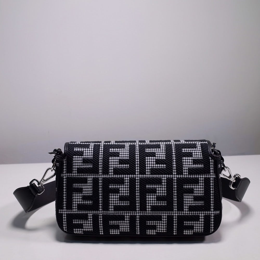 new-luxury-designer-bags-nm15285