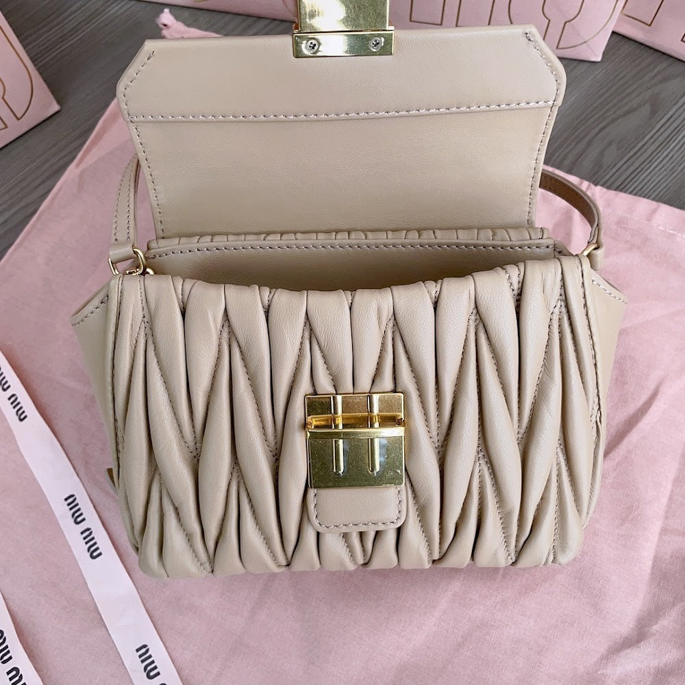Dragons Bags Miun Miun Luxury Bag --123255