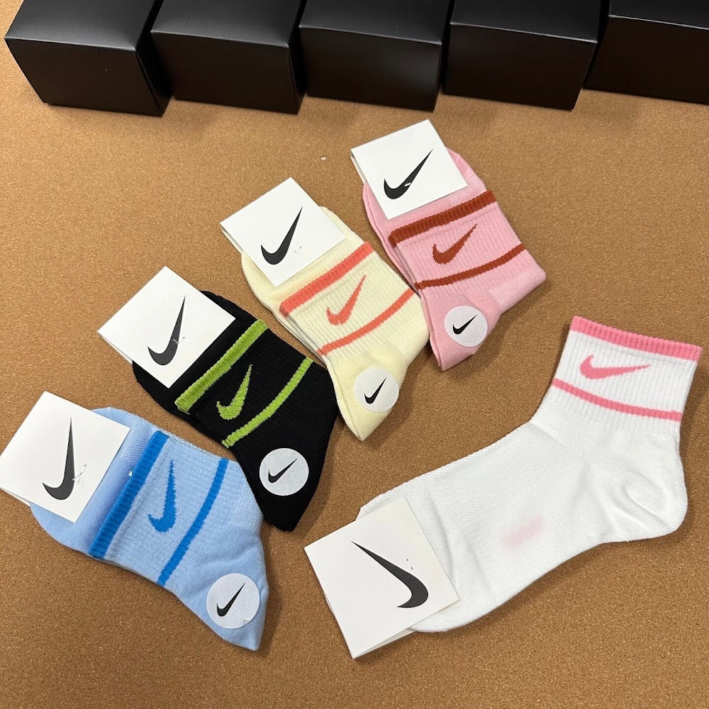 Dragons Bags Premium Luxury Socks --98379