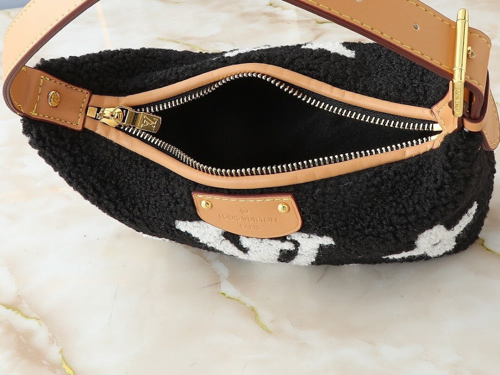 Dragons Bags ln Luxury Bag --76512