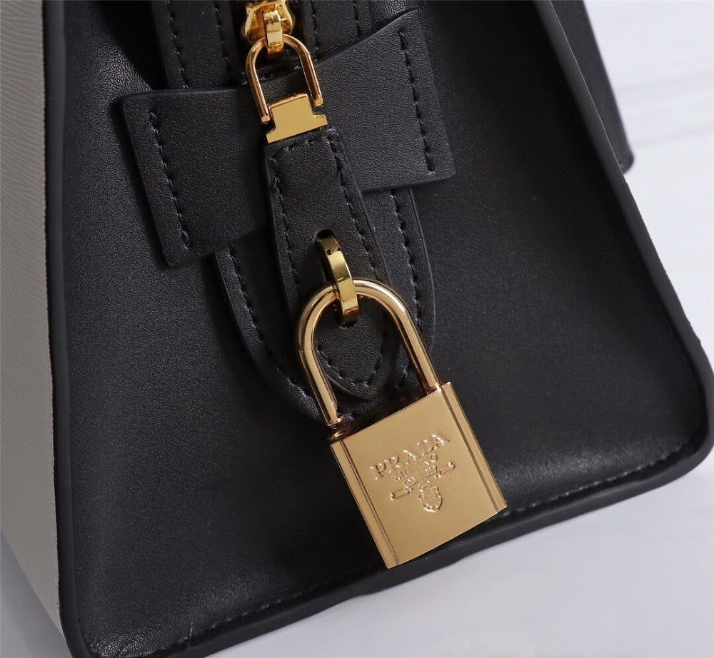 Dragons Bags Prada Luxury Bag --53760