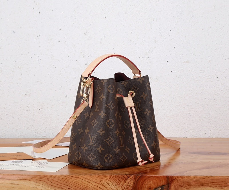Dragons Bags ln Luxury Bag --81525
