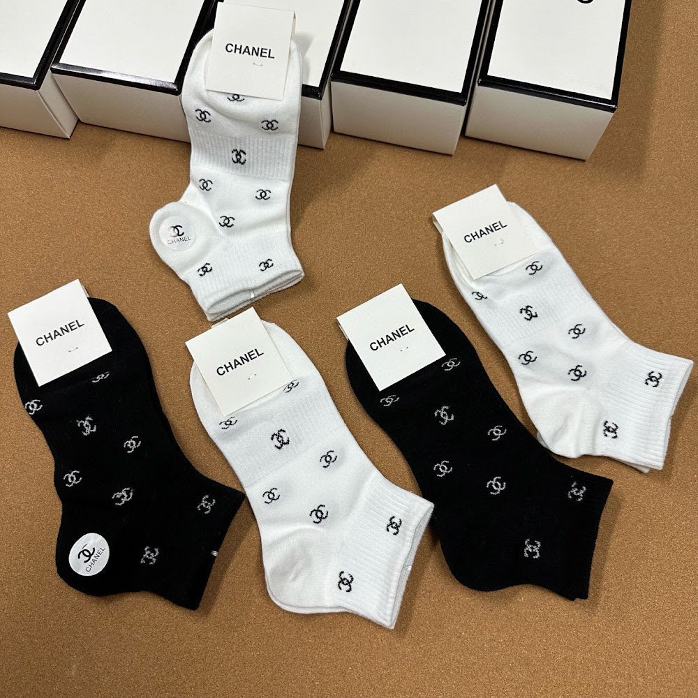 Dragons Bags Premium Luxury Socks --98680