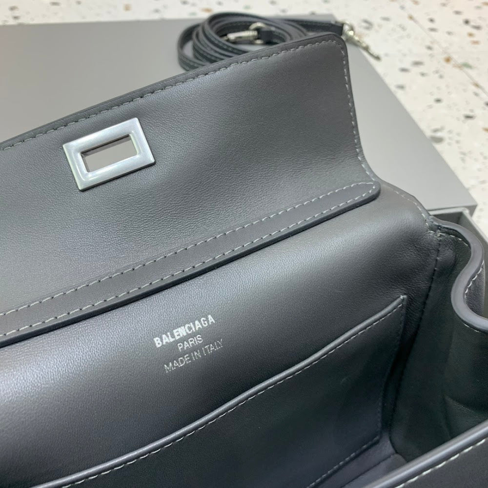 Dragons Bags Balenciaga Luxury Bag --111360