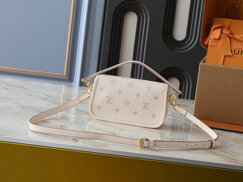 Dragons Bags ln Luxury Bag --77857