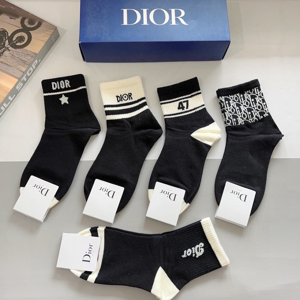 Dragons Bags Premium Luxury Socks --97649