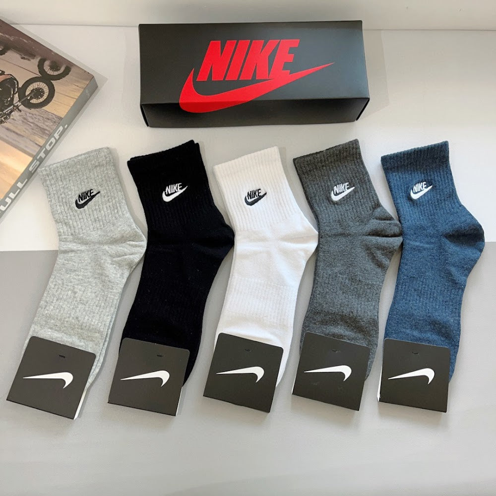 Dragons Bags Premium Luxury Socks --98097