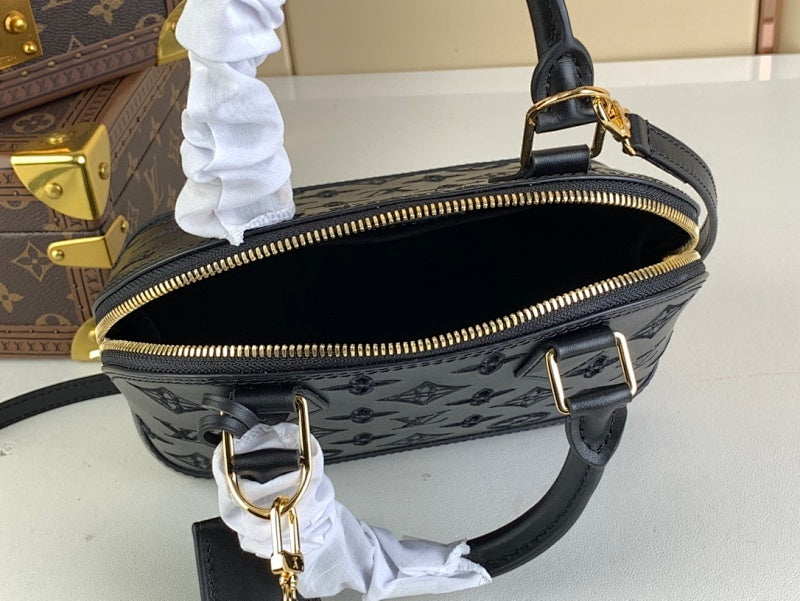 Dragons Bags ln Luxury Bag --68421