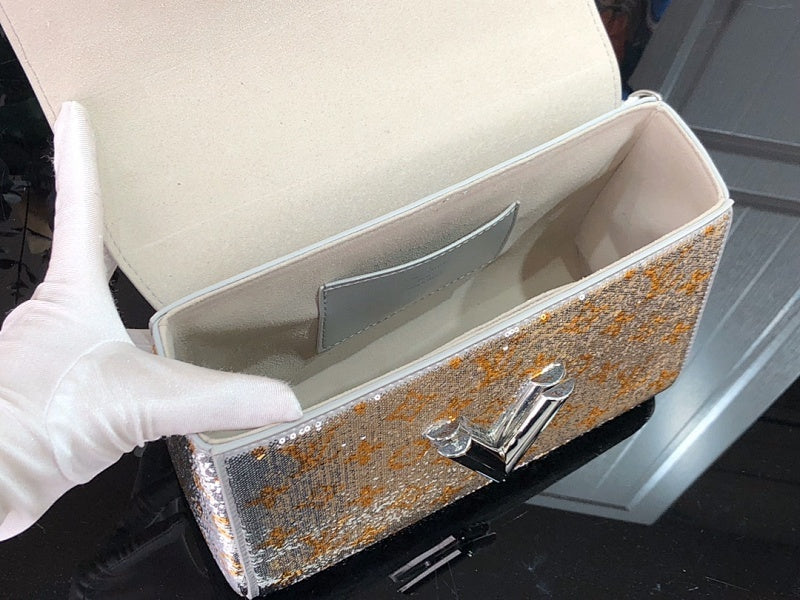 Dragons Bags ln Luxury Bag --59397