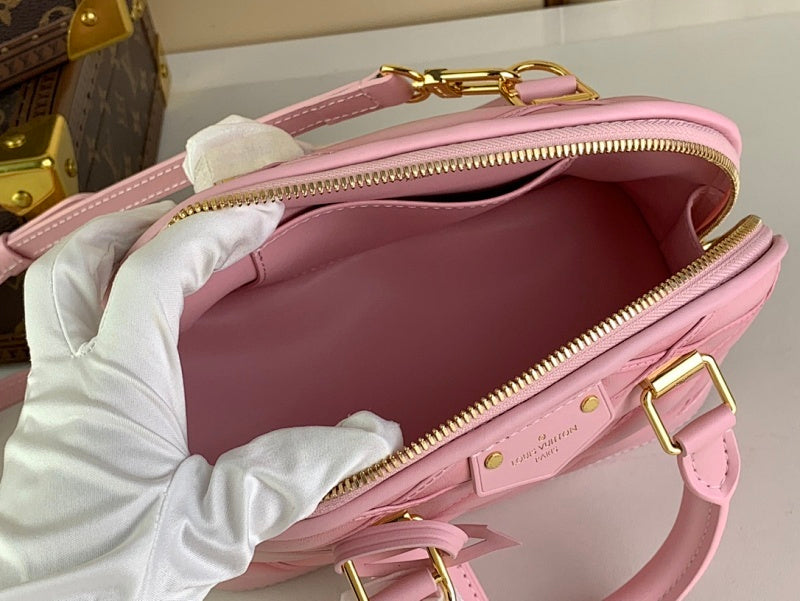 Dragons Bags ln Luxury Bag --68689