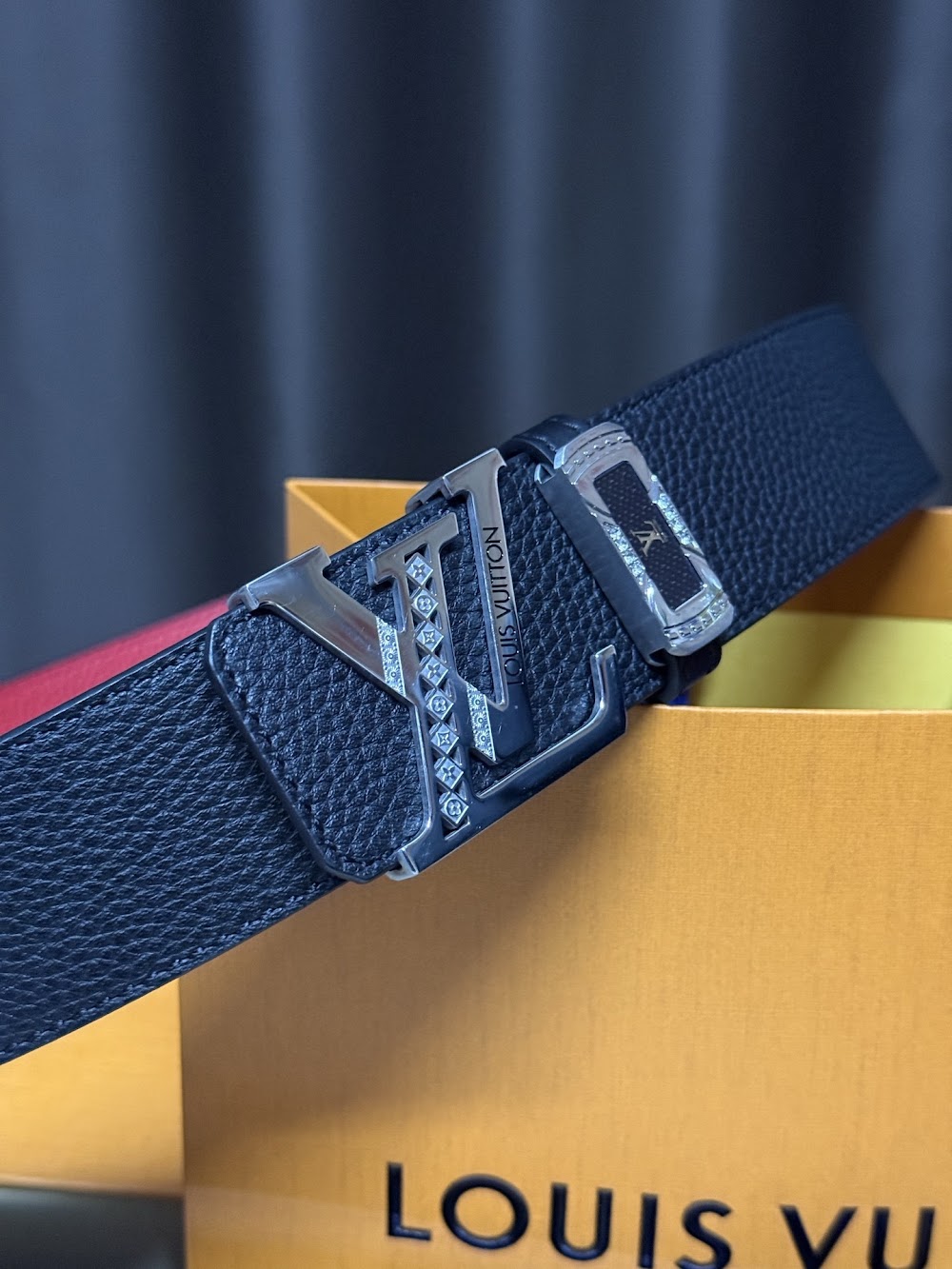 Dragons Bags ln Luxury Belt --101030