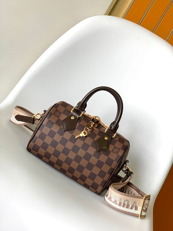 Dragons Bags ln Luxury Bag --81671