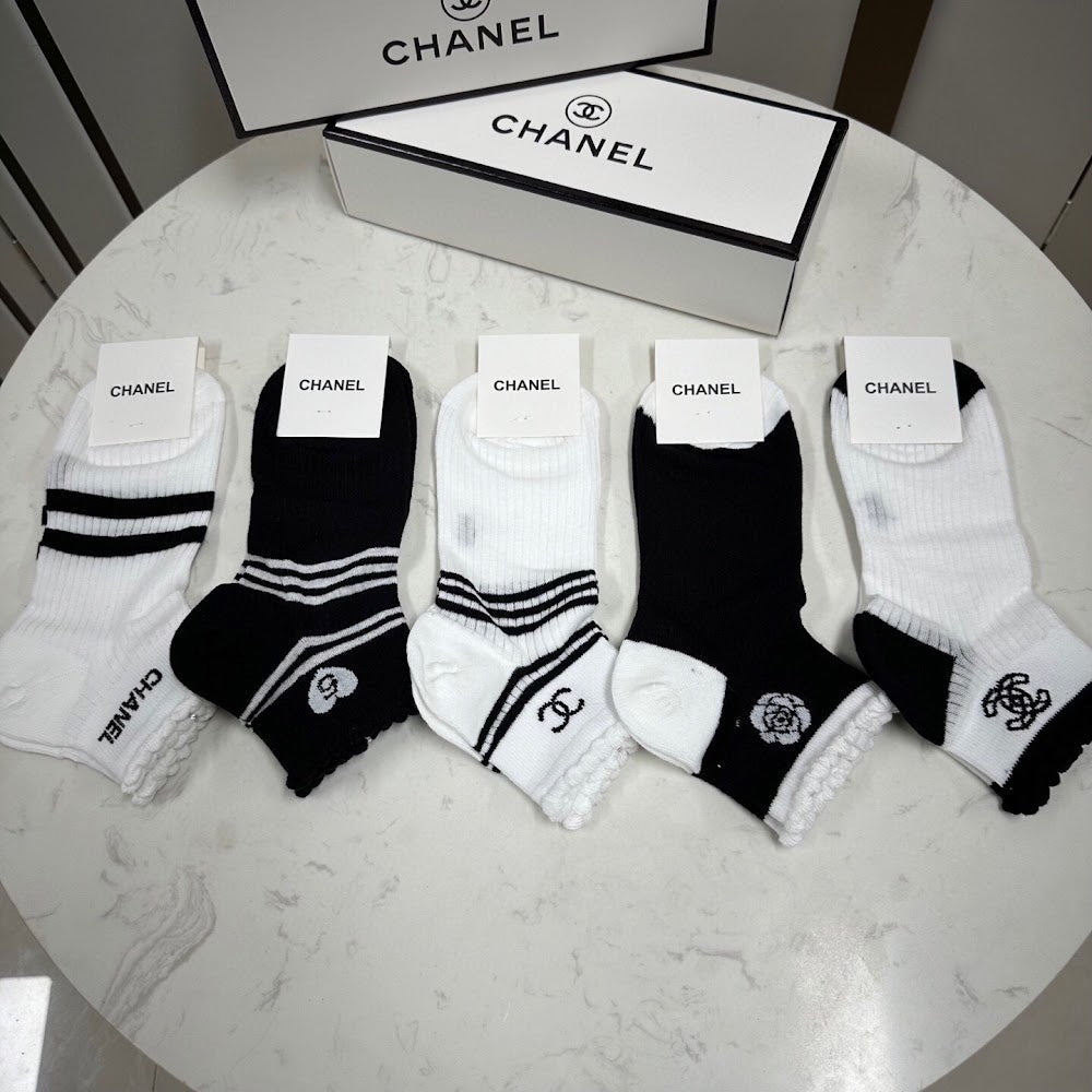 Dragons Bags Premium Luxury Socks --98314