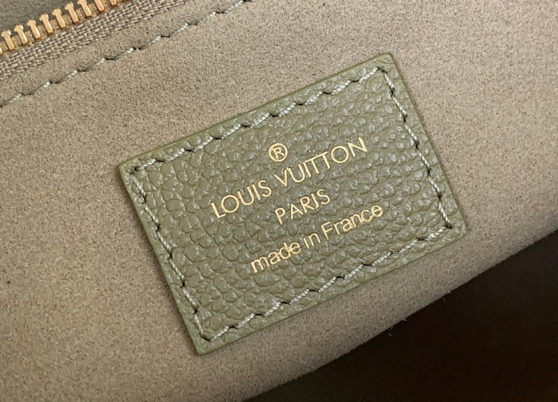 Dragons Bags ln Luxury Bag --68776