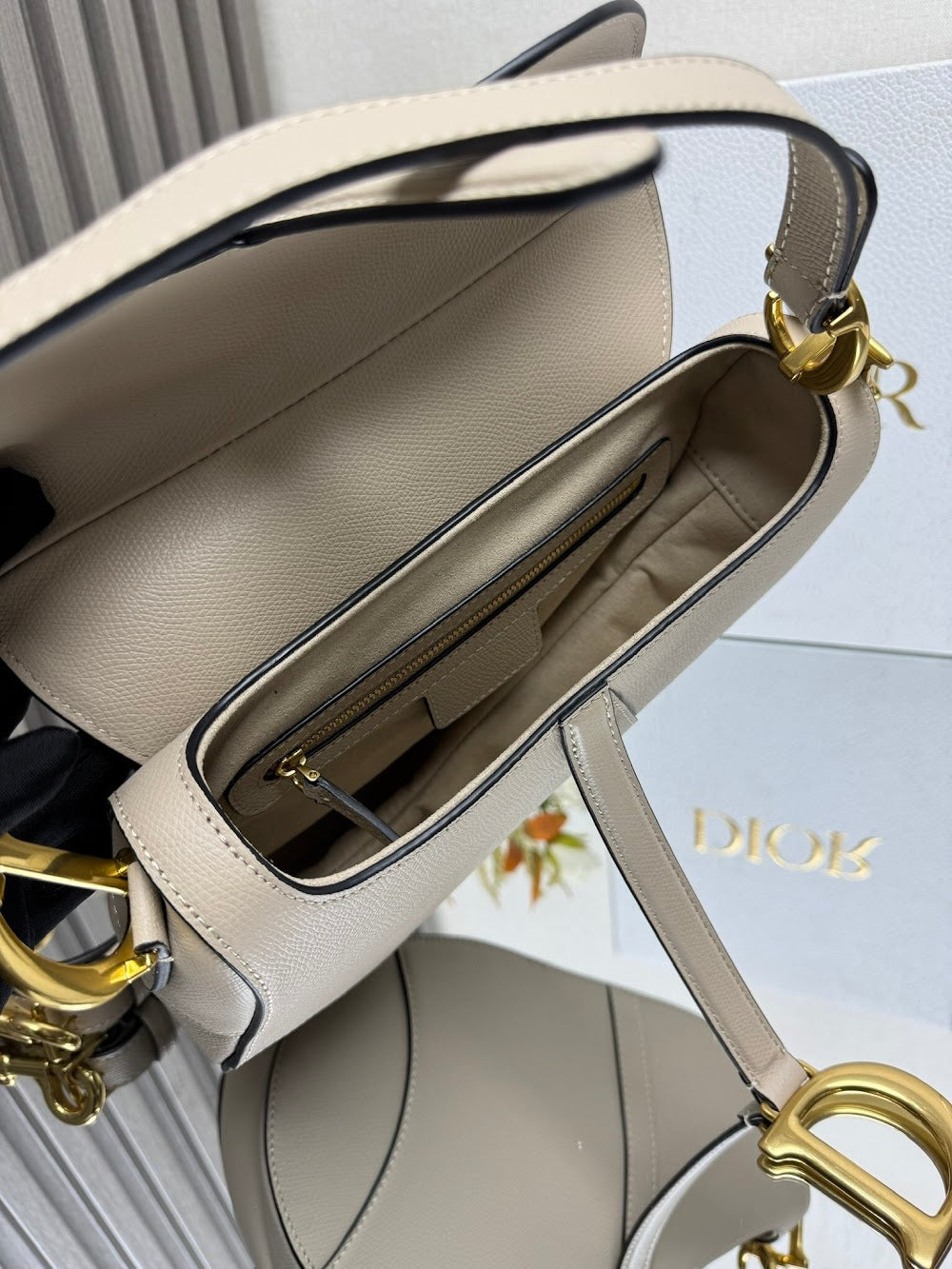 Dragons BagsDiorn Luxury Bag --115260