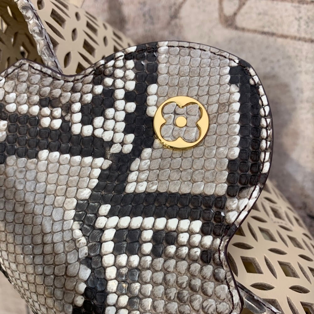 Dragons Bags ln Luxury Bag --59325
