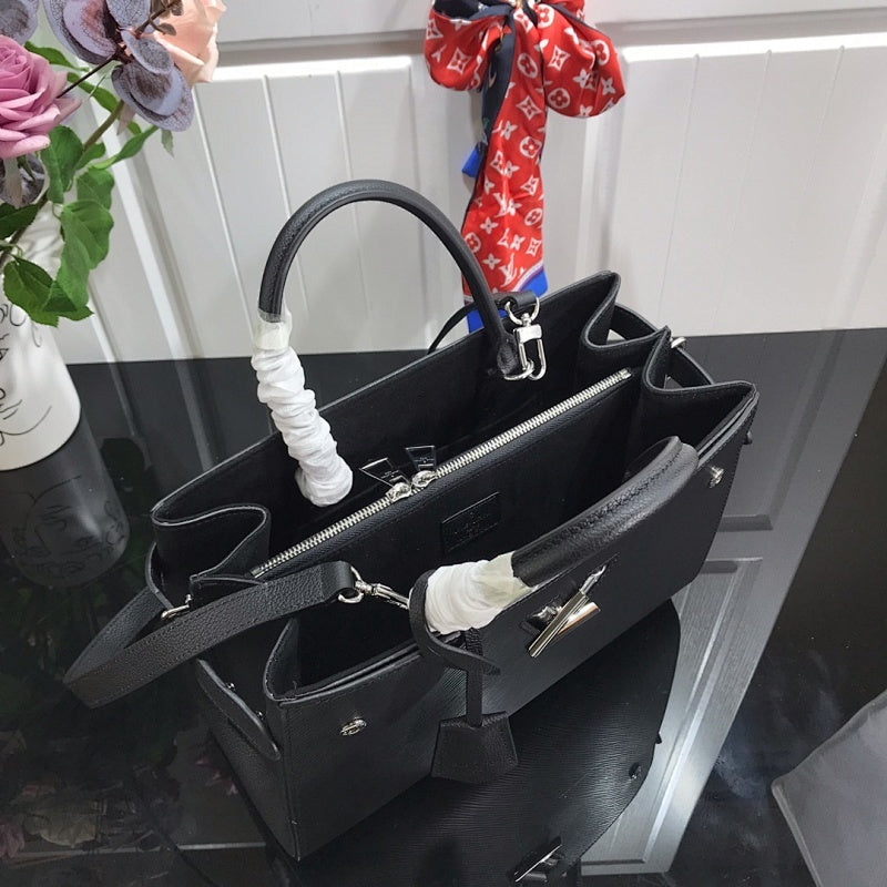 Dragons Bags ln Luxury Bag --66142