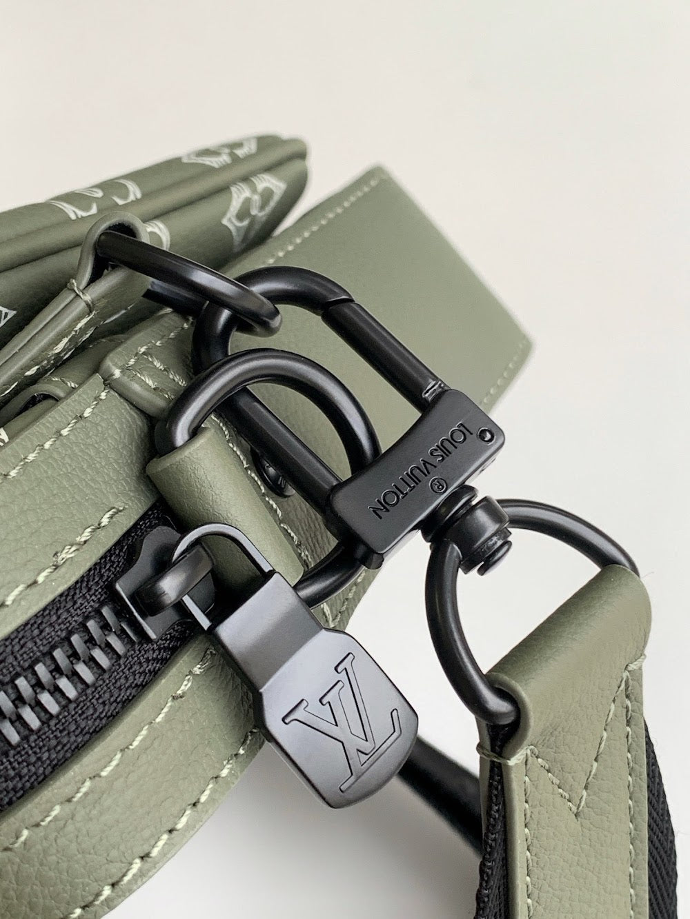 Dragons Bags ln Luxury Bag --71555