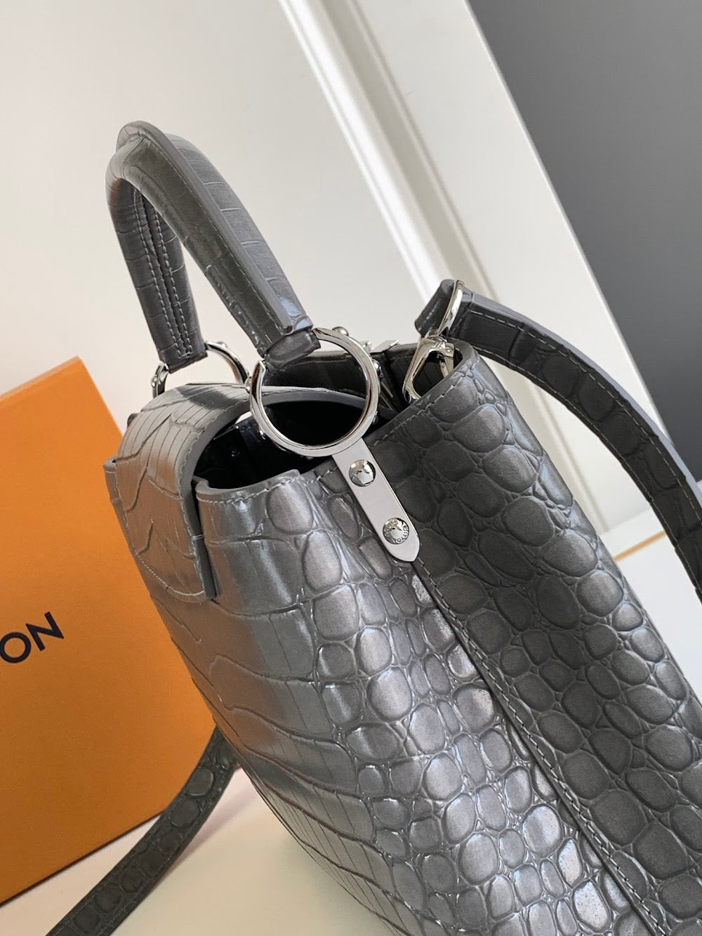 Dragons Bags ln Luxury Bag --96833