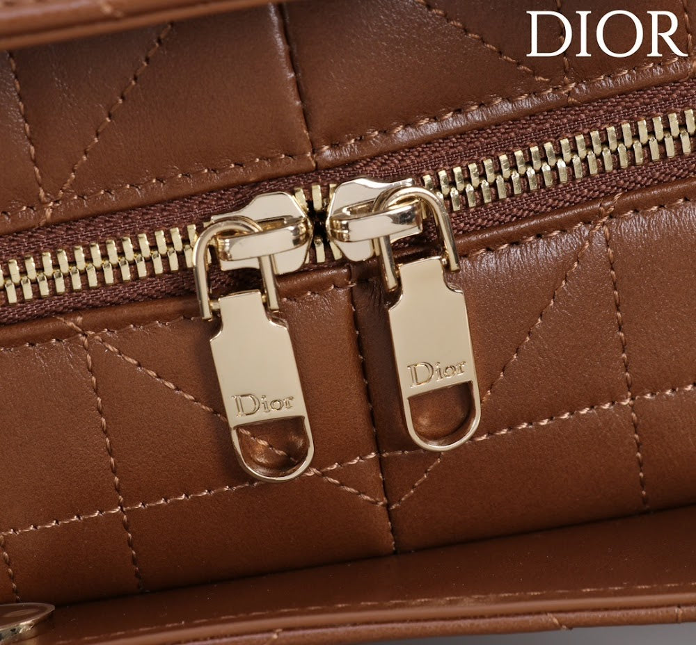 Dragons BagsDiorn Luxury Bag --115380