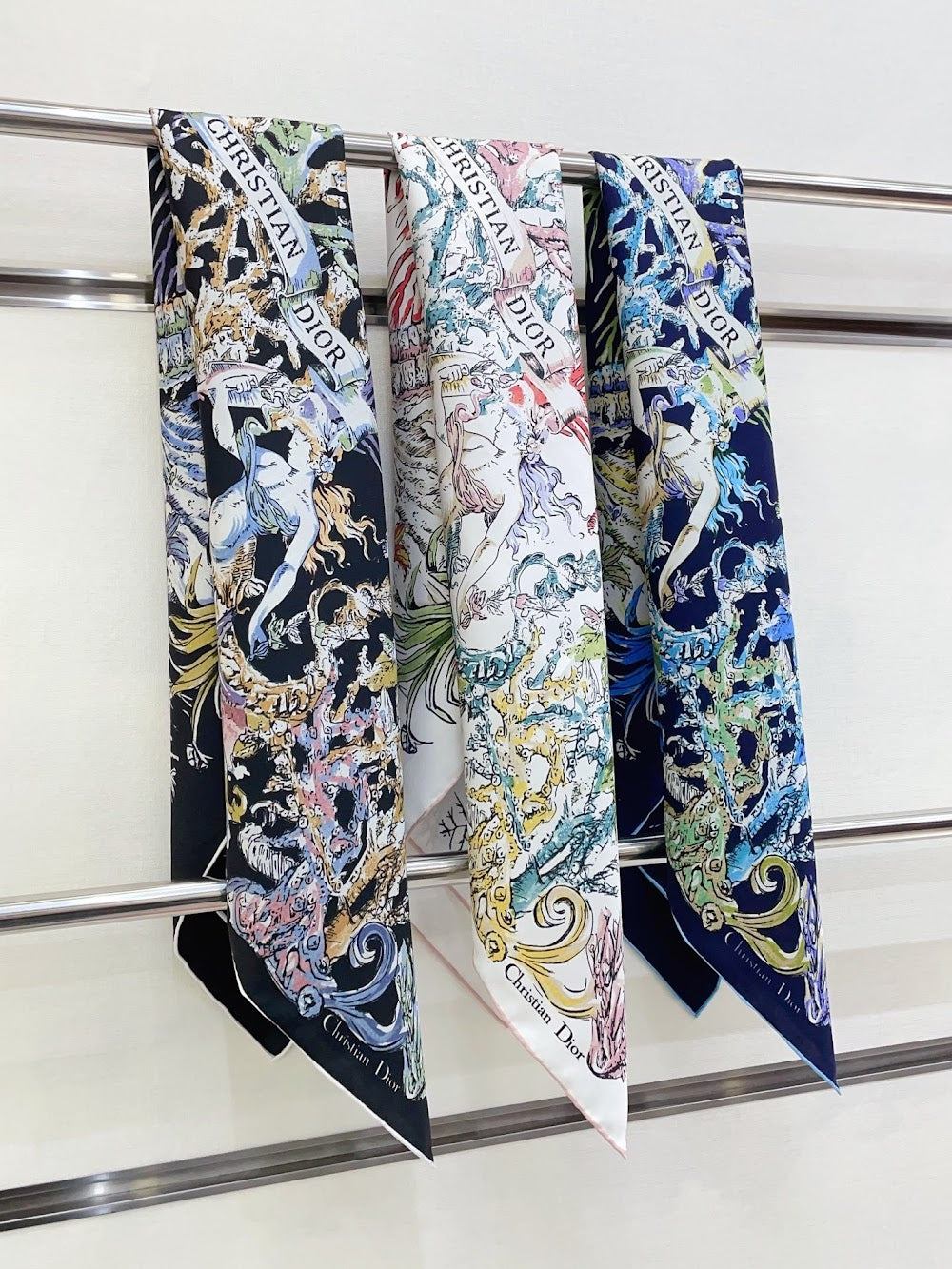 Dragons Bags Premium Designer Scarf --98855