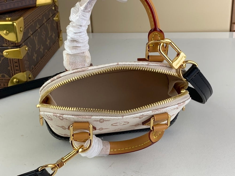 Dragons Bags ln Luxury Bag --68720