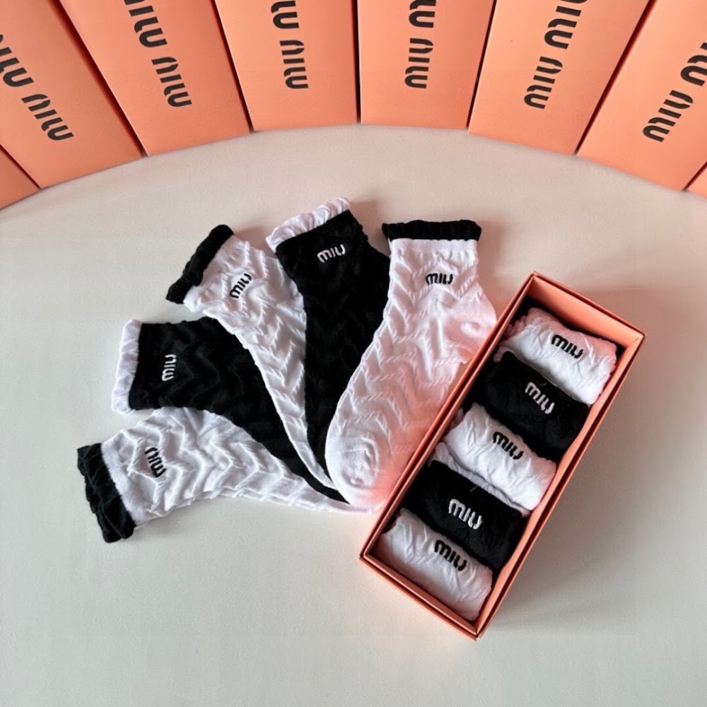 Dragons Bags Premium Luxury Socks --98015
