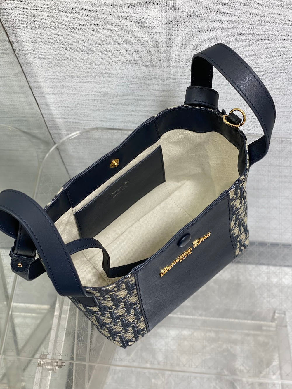 Dragons BagsDiorn Luxury Bag --115282