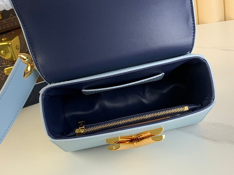 Dragons Bags ln Luxury Bag --69246