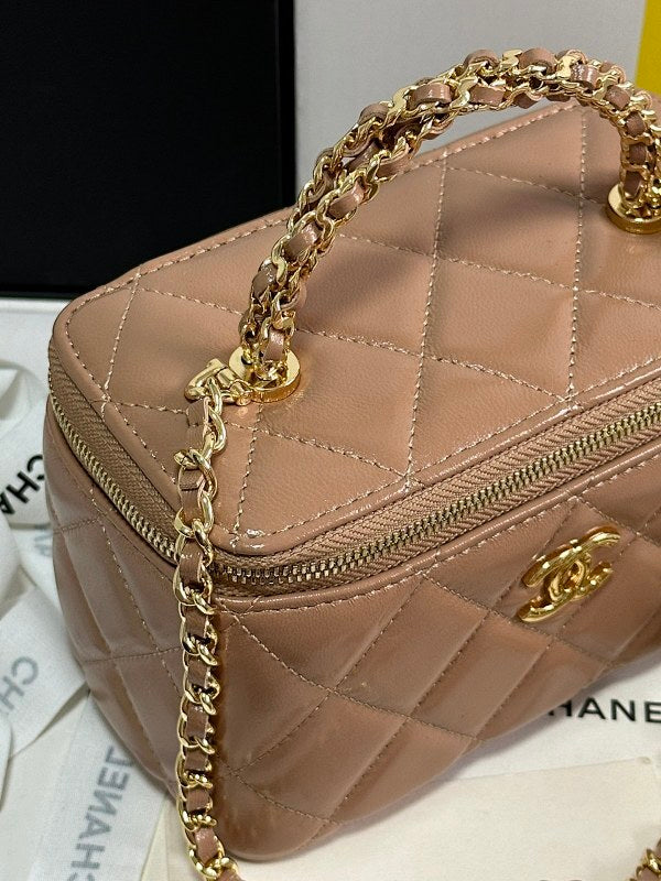 new-luxury-designer-bags-nm9450