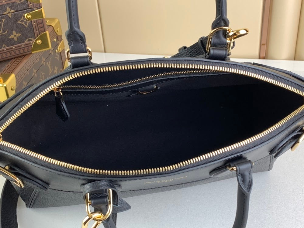Dragons Bags ln Luxury Bag --61981